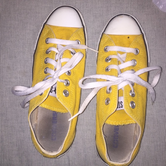 Converse Shoes - YELLOW CONVERSE 💛